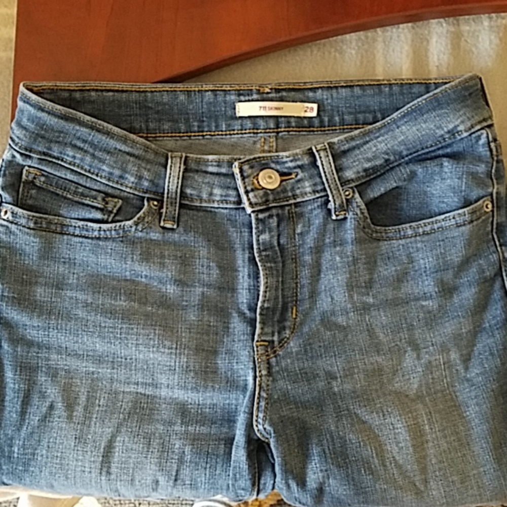 Levi Jeans - Picture 2 of 2